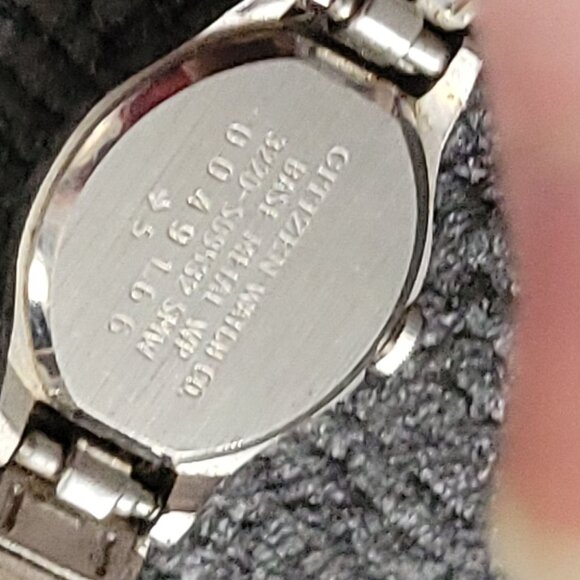 Citizen Quartz Womens Silver-Tone Watch With Brushed Metal Band & Small Round Fa - Picture 5 of 5